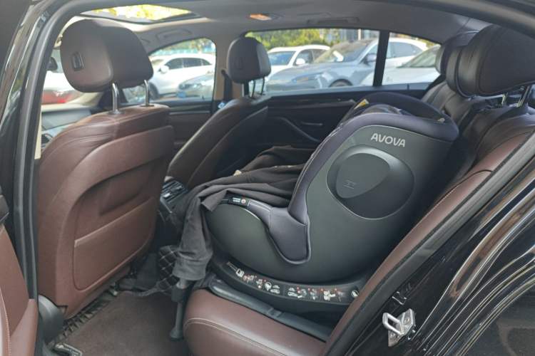 Used BMW 5 Series 2014 525Li Luxury Design Package
