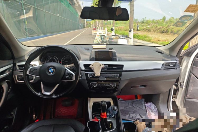 Used BMW X1 2016 sDrive18Li Premium Edition Center Console