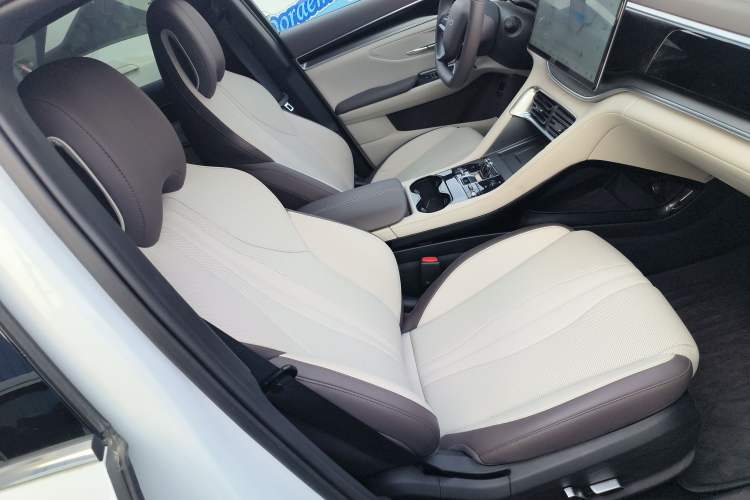 Used BYD Song PLUS New Energy 2025 EV 520km Premium Version
