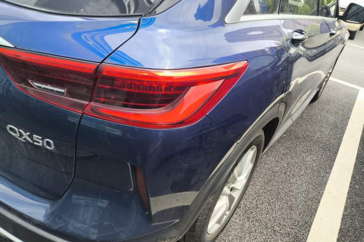 Used Infiniti QX50 2018 2.0T Two-Wheel Drive Fashion Edition