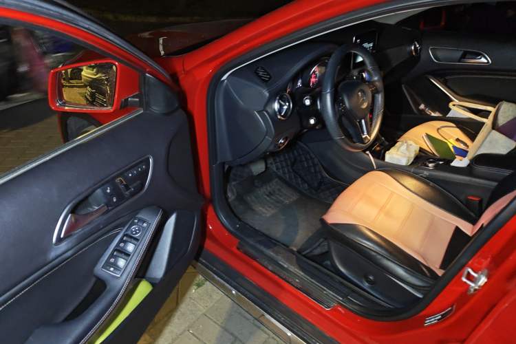 Used Mercedes-Benz GLA 2016 GLA 200 Fashion Model Driver Seat