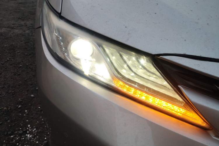 Used Toyota Camry 2019 Dual-Engine 2.5 HG Luxury Edition China V Standard