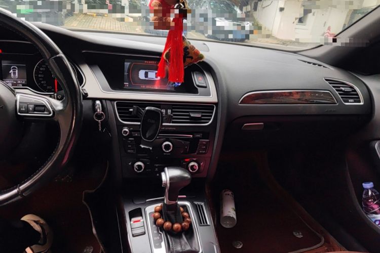 Used Audi A4L 2015 35 TFSI Automatic Comfort Model Audio And AC Panel