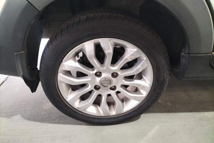 Used Dongfeng Aeolus AX3 2016 1.5L Manual Shangkue Model
