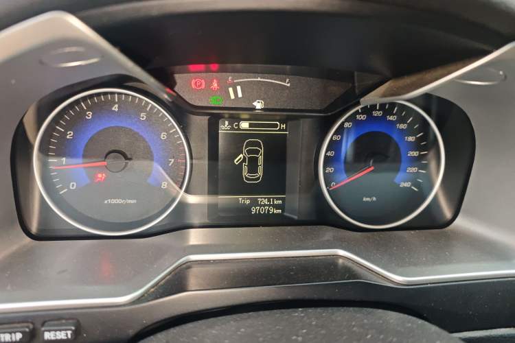 Used Geely Auto Emgrand 2014 Sedan 1.3T Manual Luxury Model
