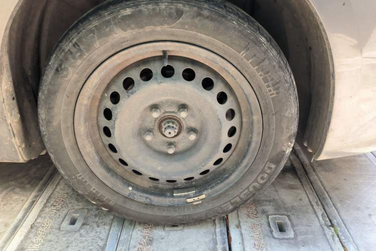 Used Nissan Sylphy 2022 Classic 1.6XE Manual Comfort Edition Right Front Wheel Hub