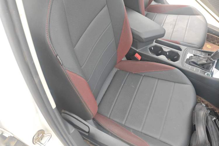 Used Volkswagen Bora 2020 1.5L Automatic Elite Version Right Front Seat