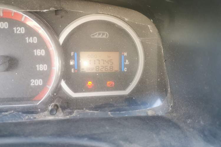 Used FORTHING Lingzhi 2015 M5 Q7 2.0L 7-seat Long-Wheelbase Comfort Model
