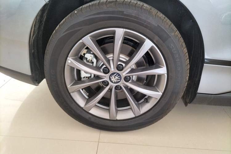 Used BYD Qin L 2025 EV 470KM Leading Edition Right Rear Wheel Hub