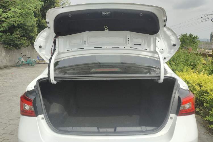 Used Chery Arrizo 5 2016 1.5L CVT Trendsetting Edition