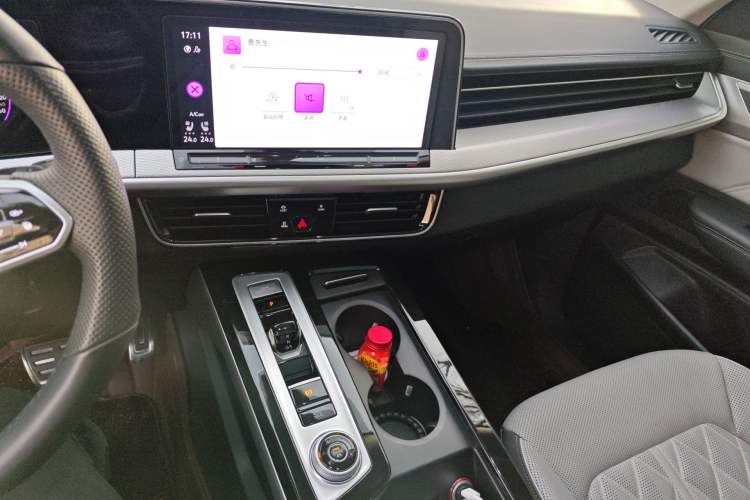 Used Volkswagen Tavendor 2023 380TSI Four-Wheel Drive R-Line Cruise Edition