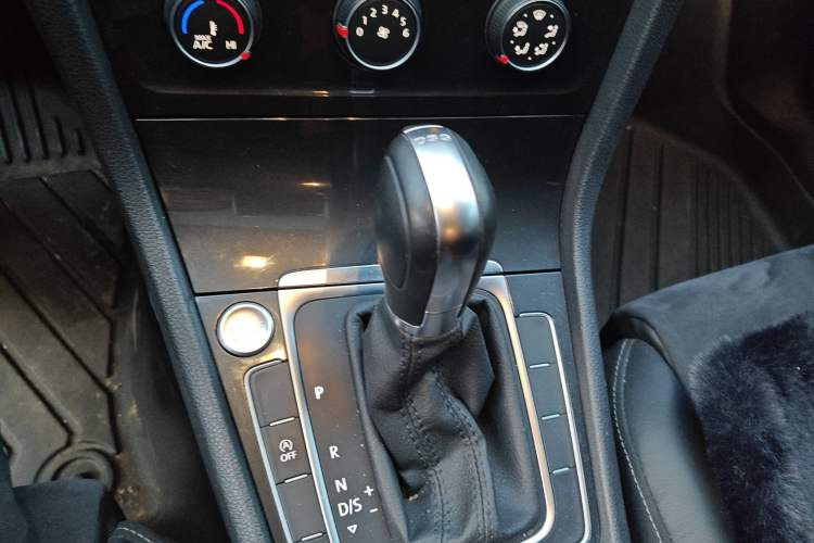 Used Volkswagen Golf 2020 Zhiai Edition 280TSI DSG Luxury Model
