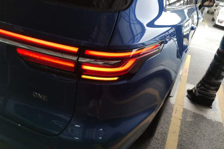 Used Li Auto ONE 2020 Range-Extended 7-Seater Version Right Rear Taillight