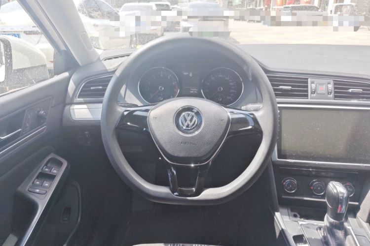 Used Volkswagen Lamando 2015 230TSI DSG Fashion Edition Steering Wheel