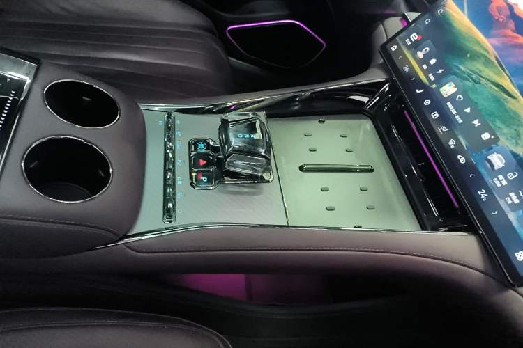 Used Denza Z9GT 2024 1100 Four-Wheel Drive Ultra Version