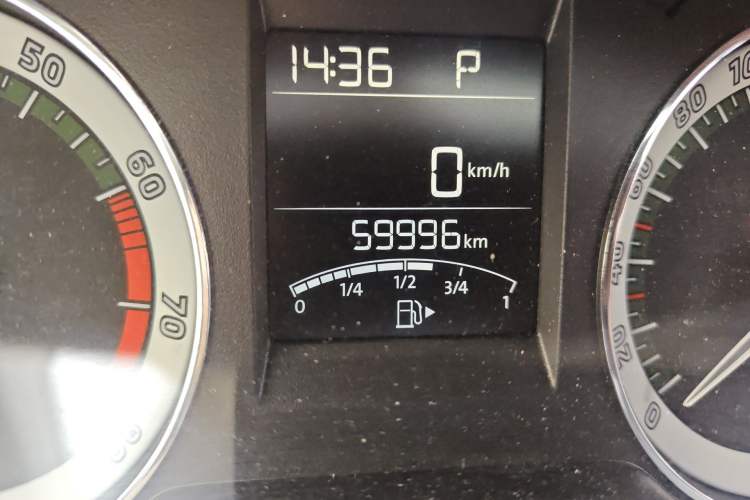 Used Skoda Rapid 2019 1.5L Automatic Comfort Edition China VI Standard Odometer Close Up