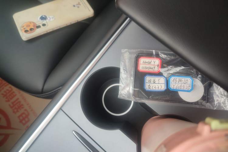 Used Tesla Model Y 2024 Long-Range All-Wheel-Drive Version
