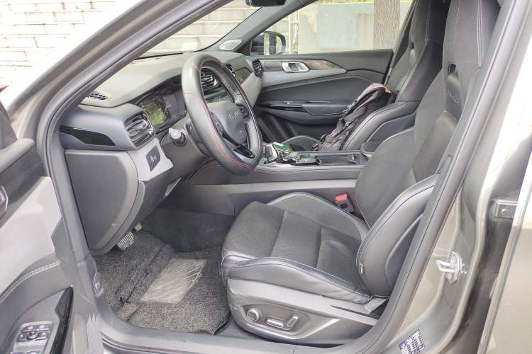 Used Lynk & Co 03 2022 1.5TD DCT JingPro Left Front Seat