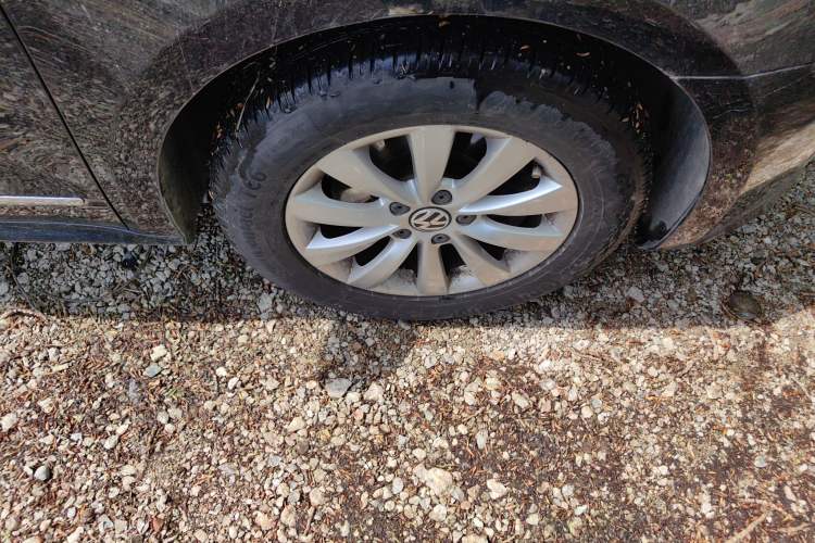 Used Volkswagen Passat 2013 1.8TSI DSG Prestige Edition Right Front Wheel Hub