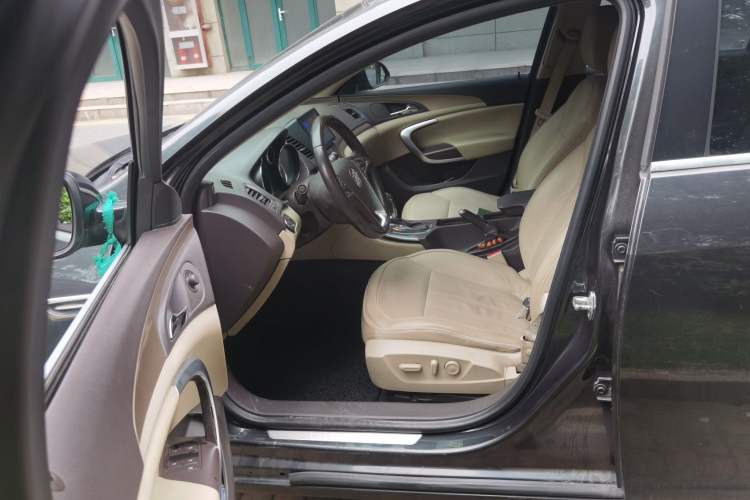 Used Buick Regal 2012 2.4L SIDI Elite Edition
