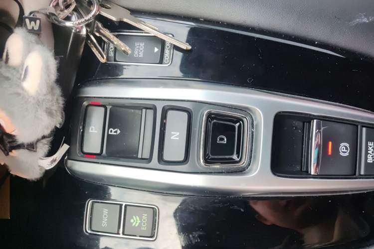 Used Honda UR-V 2017 370TURBO Four-Wheel Drive Prestige Edition China V Gear Lever