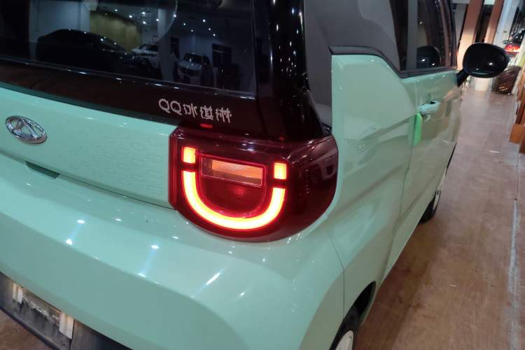 Used Chery New Energy QQ Ice Cream 2022 170km Sundae Phosphate Lithium-Ion