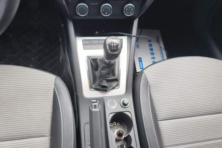 Used Skoda Octavia 2017 1.6L Manual Trend Edition
