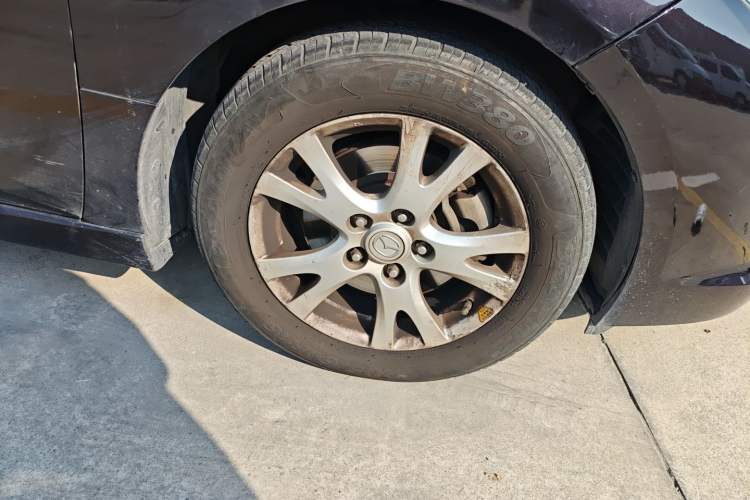 Used Mazda 6 2009 2.5L Automatic Supreme Edition Right Front Wheel Hub