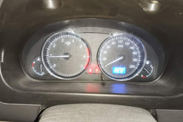 Used BAIC Weiwang M30 2017 1.5L M30S Standard DAM15DL Instrument Cluster