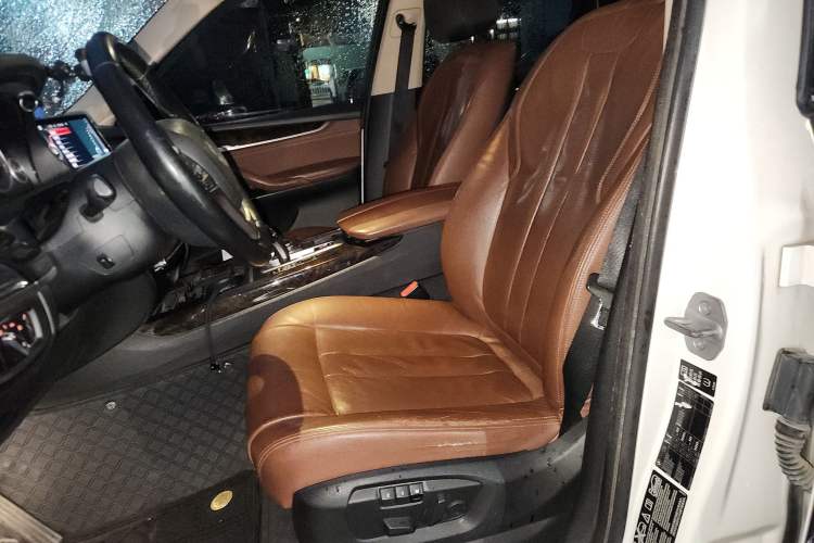 Used BMW X5 2014 xDrive35i Leading Model
