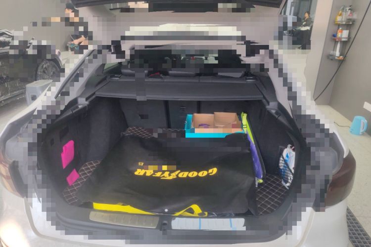 Used BMW 3 Series GT 2018 320i Sport Edition Trunk