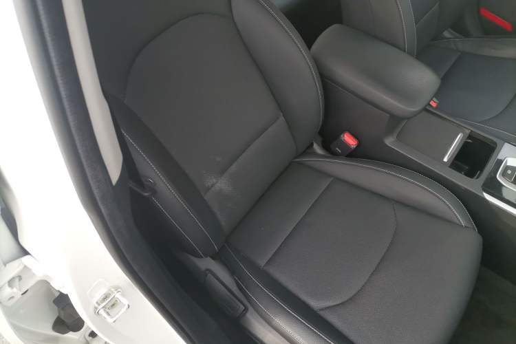 Used Kia K3 2019 1.5L CVT Smart Connectivity Version Right Front Seat