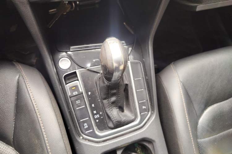 Used Volkswagen Golf Sportsvan 2016 230TSI Automatic Luxury Version