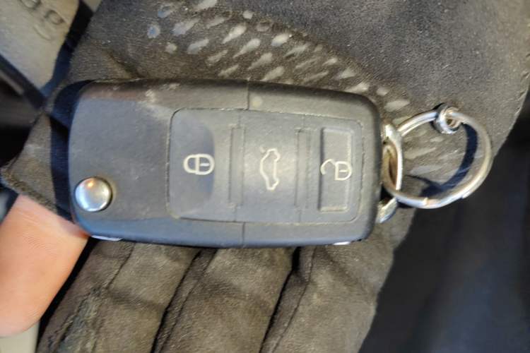 Used Volkswagen Sagitar 2006 2.0L Automatic Comfort Edition
