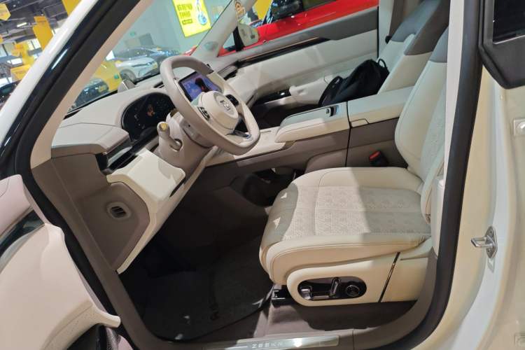 Used Zeekr 7X 2025 75 kWh Rear-Wheel Drive Intelligent Driving Version Left Front Seat