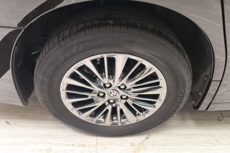 Used Toyota Alphard 2020 Dual-Engine 2.5L Luxury Edition Right Rear Wheel Hub