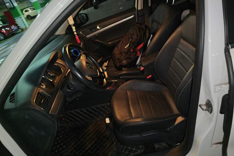 Used Volkswagen Lavida 2017 1.6L Automatic Comfort Edition Left Front Seat