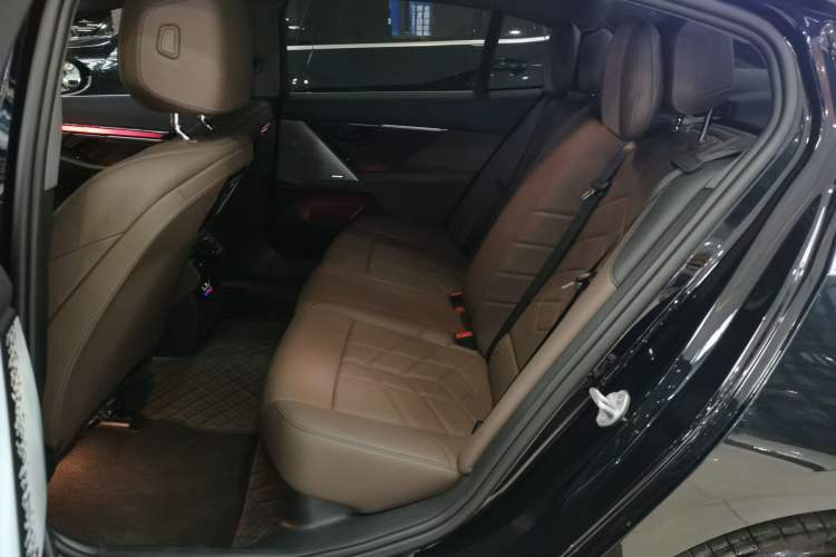 Used BMW 5 Series 2025 530Li Leading Model M Sport Package