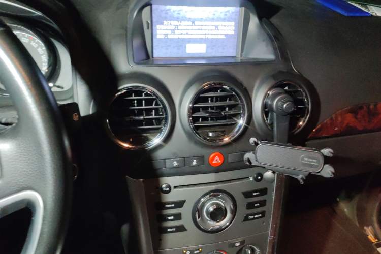 Used Opel Antara 2012 2.4L Two-Wheel-Drive Comfort Edition
