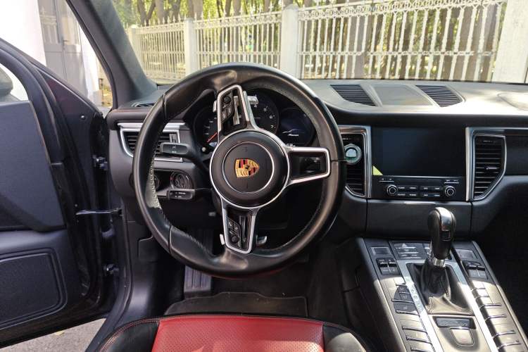 Used Porsche Macan 2017 Macan 2.0T