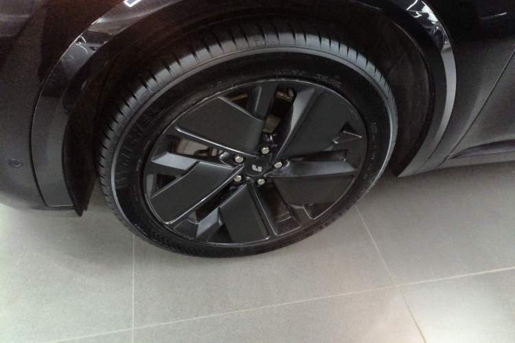 Used Li Auto L8 2025 Ultra Smart Refreshed Edition