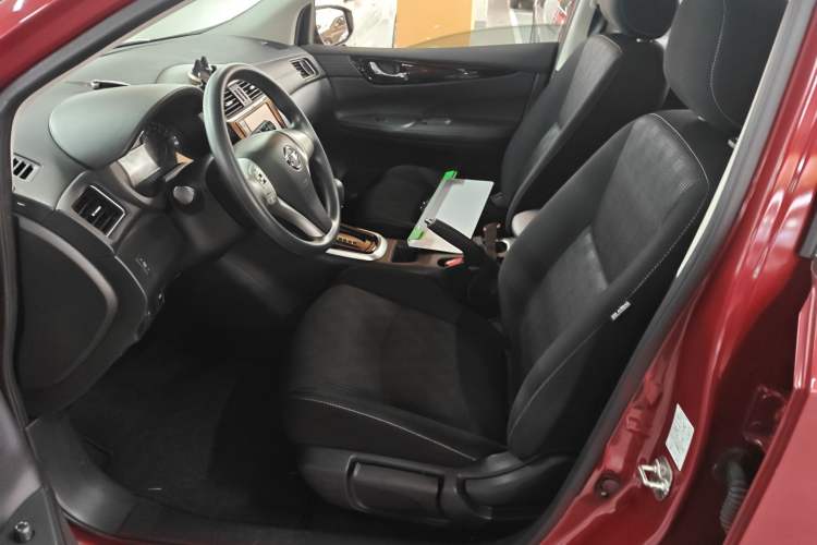 Used Nissan Tiida 2016 1.6L CVT Cool Dynamic Edition Left Front Seat