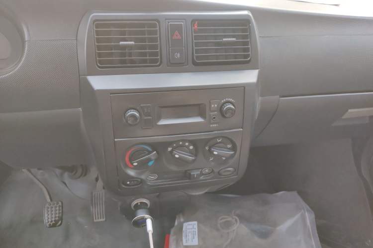 Used Wuling Rongguang 2011 1.2L Base Version