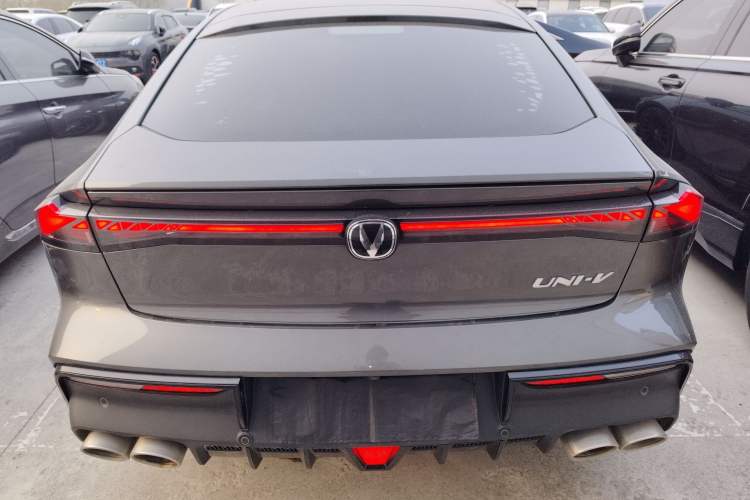 Used CHANGAN UNI-V 2023 1.5T Sport Edition
