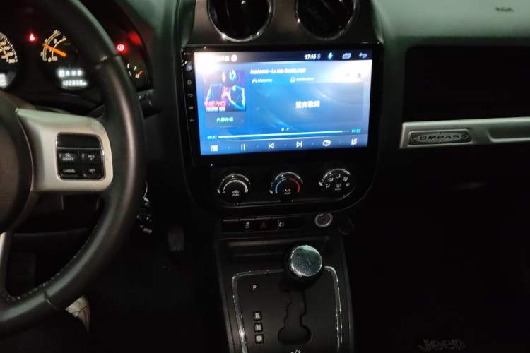 Used Jeep Compass (Import) 2014 Revised Version 2.0L Two-Wheel Drive Entry-Level Edition
