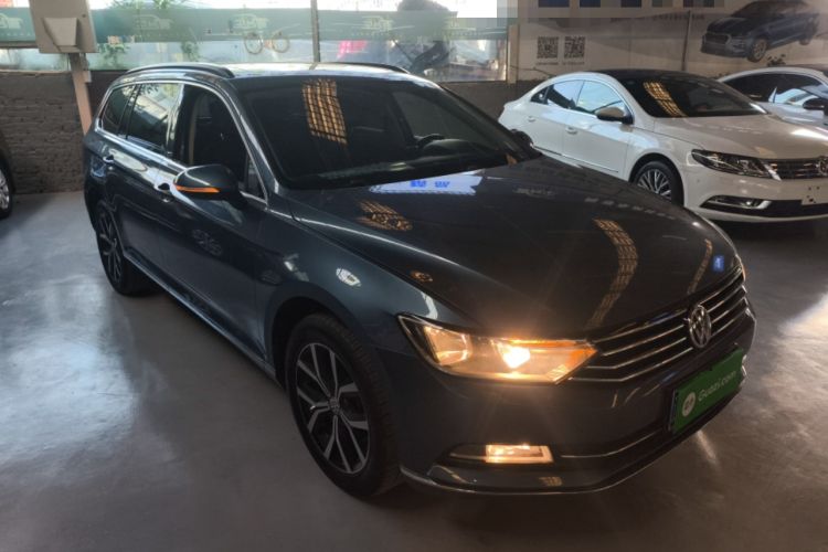 Used Volkswagen Variant 2018 380TSI Two-Wheel Drive Comfort Edition
