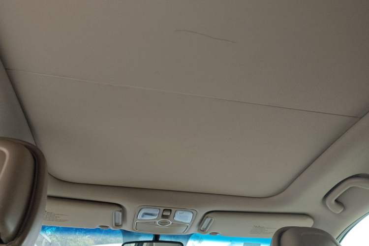 Used Kia Sorento 2013 2.4L 7-Seater Gasoline Luxury Version China IV Standard
