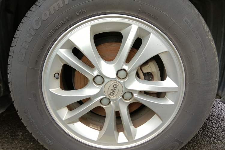 Used BYD F3 2015 Energy-Saving Edition 1.5L Manual Luxury Model Right Front Wheel Hub