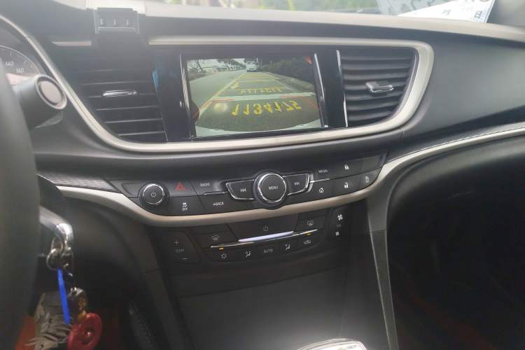 Used Buick GT 2019 18T Automatic Connected Elite Model China VI Standard Audio And AC Panel