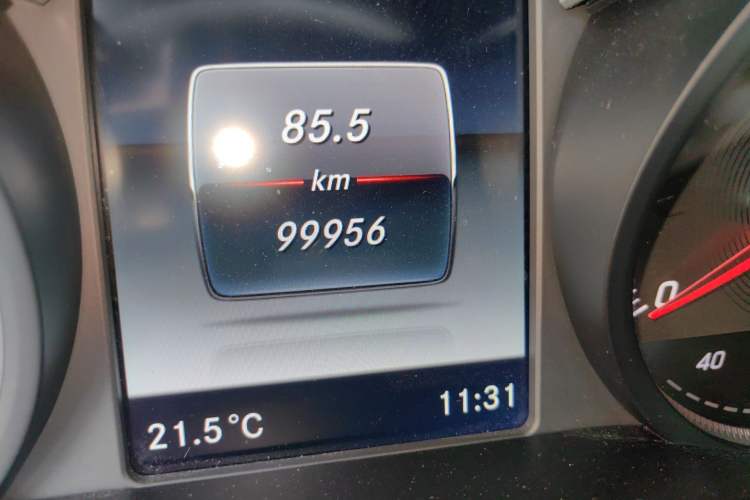 Used Mercedes-Benz GLC 2017 GLC 260 4MATIC Luxury Model
